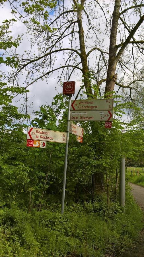 Ferienwohnung Windecker Laendchen Bagian luar foto